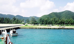 請阿室港